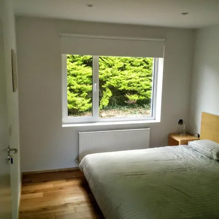 Apartment Spacious Contemporary Chalet Type Apartment. *