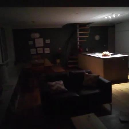 Apartament Spacious Contemporary Chalet Type Apartment.