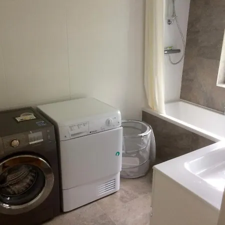 Spacious Contemporary Chalet Type Apartment. Apartment *