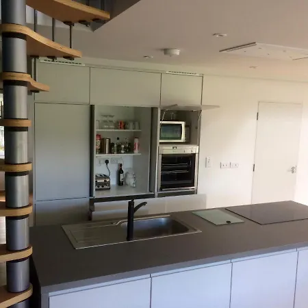 Spacious Contemporary Chalet Type Apartment. *