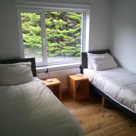 Spacious Contemporary Chalet Type Apartment. Apartment *