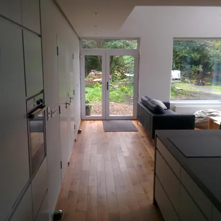 Apartment Spacious Contemporary Chalet Type Apartment.